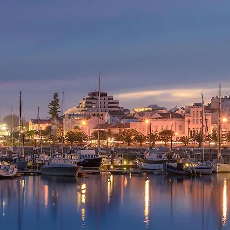 Marginal Oceanica شقة *